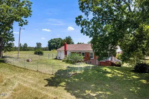 109 Little Ponderosa Road Macon NC 27551
