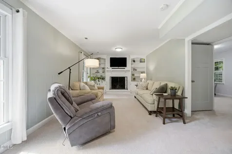 915 Union Street Cary NC 27511