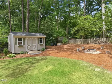 915 Union Street Cary NC 27511
