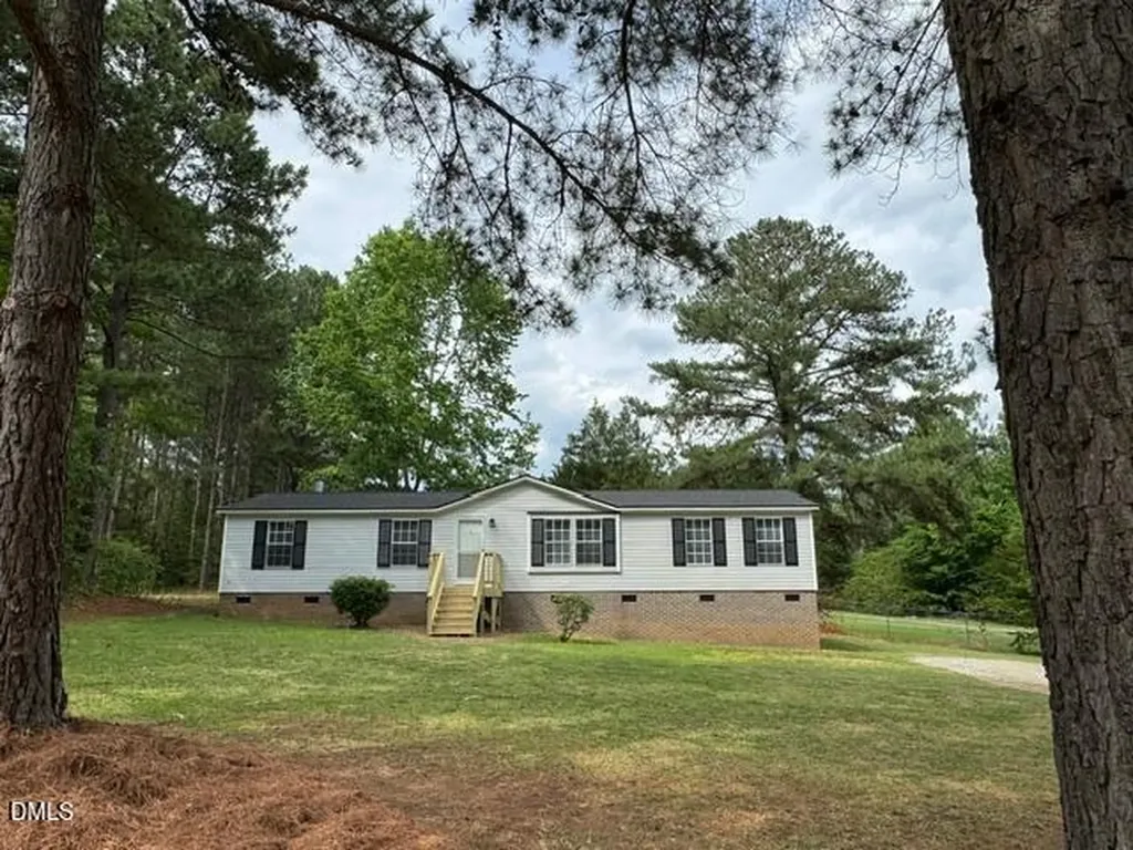 141 Abbott Crossings Lane Henderson NC 27537