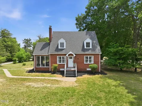 227 W Corbin Street Hillsborough NC 27278