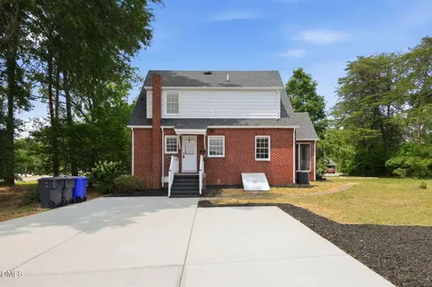 227 W Corbin Street Hillsborough NC 27278