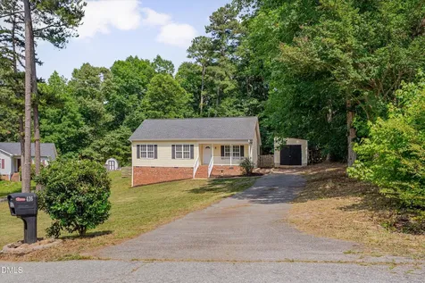416 Creekbluffs Drive Fuquay Varina NC 27526