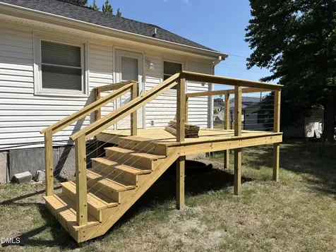 137 W Barbee Street Zebulon NC 27597