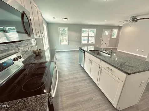 105 Hunter Place Carrboro NC 27510