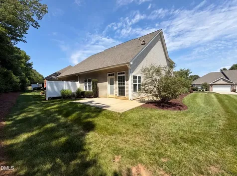 1102 Lake Michael Way Mebane NC 27302