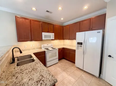 1102 Lake Michael Way Mebane NC 27302