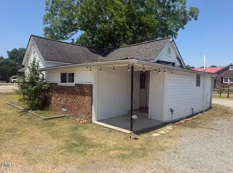 265 Iris Bryant Road Erwin NC 28339