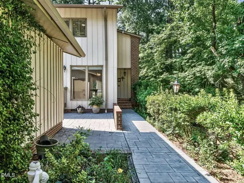 218 Kelso Court Cary NC 27511