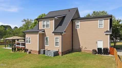 101 Caledonia Lane Clayton NC 27520