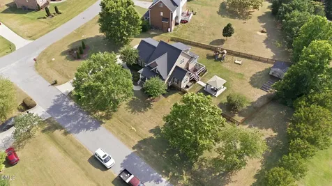101 Caledonia Lane Clayton NC 27520