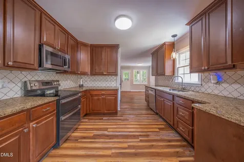 40 Ryans Lane Clayton NC 27520