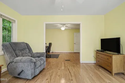 5131 Cardinal Circle Sanford NC 27332