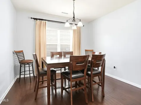8128 Hovingham Way Raleigh NC 27616