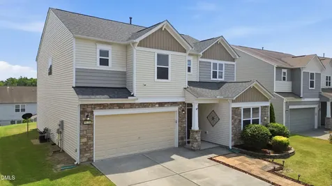 8128 Hovingham Way Raleigh NC 27616