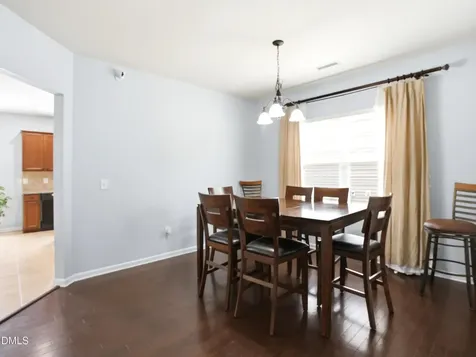 8128 Hovingham Way Raleigh NC 27616