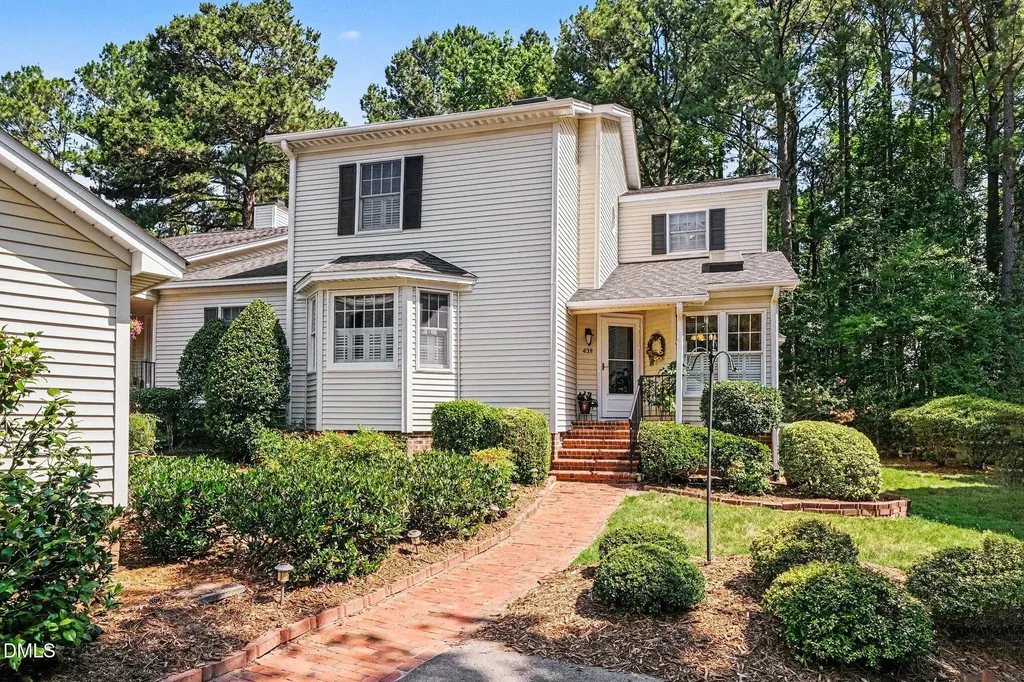 438 Crossvine Close Pittsboro NC 27312