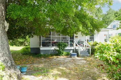 604 S Main Street Louisburg NC 27549