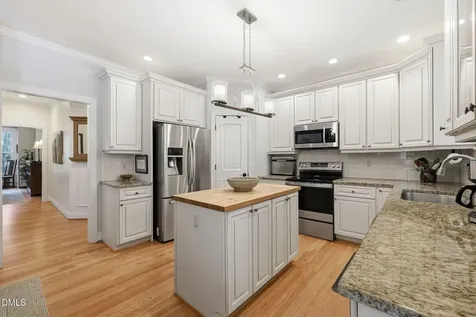 6 King William Court Raleigh NC 27613