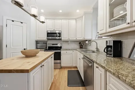 6 King William Court Raleigh NC 27613