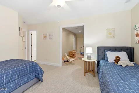 6 King William Court Raleigh NC 27613