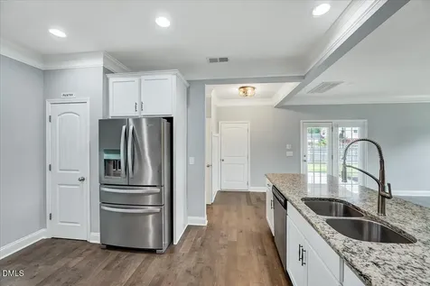 372 Sugarpine Trail Clayton NC 27520