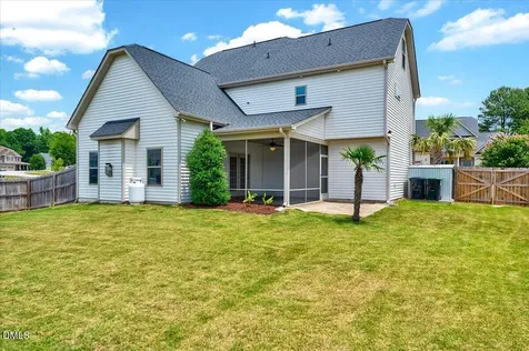 372 Sugarpine Trail Clayton NC 27520