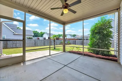 372 Sugarpine Trail Clayton NC 27520