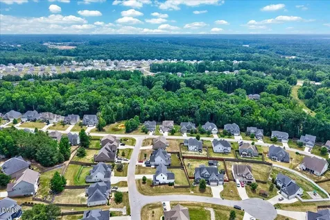 372 Sugarpine Trail Clayton NC 27520