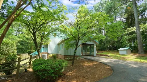 6016 Thrush Circle Sanford NC 27332
