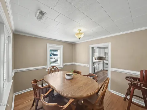 4386 S Highway 301 Four Oaks NC 27524