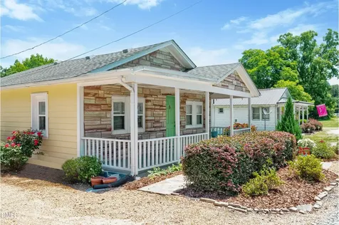 4386 S Highway 301 Four Oaks NC 27524