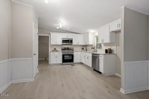 304 E Pope Avenue Kenly NC 27542