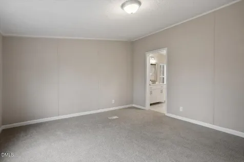 304 E Pope Avenue Kenly NC 27542