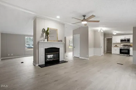 304 E Pope Avenue Kenly NC 27542