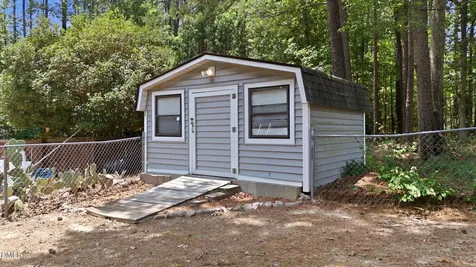 1100 Chestnut Ridge Wendell NC 27591