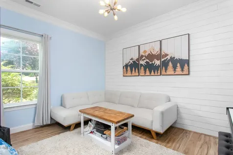 185 Balmoral Court Burlington NC 27215