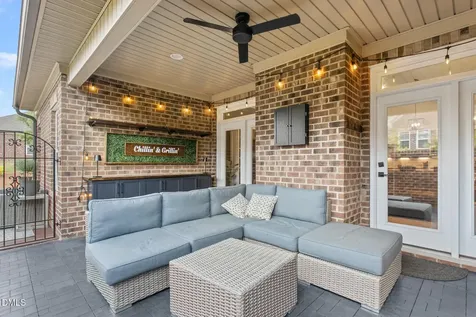 185 Balmoral Court Burlington NC 27215