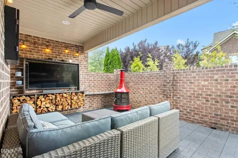 185 Balmoral Court Burlington NC 27215