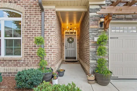 185 Balmoral Court Burlington NC 27215