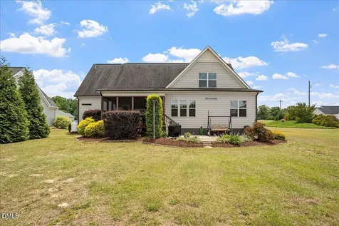 21 Home Run Alley Benson NC 27504