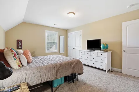912 E Birchwood Drive Nashville NC 27856