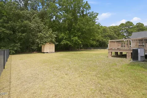 912 E Birchwood Drive Nashville NC 27856