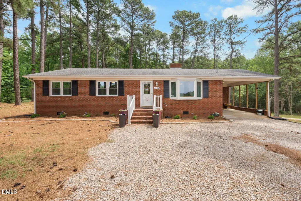 4184 Fairport Road Kittrell NC 27544