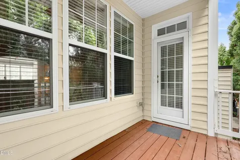 5813 Cameo Glass Way Raleigh NC 27612