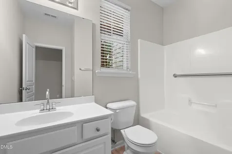 5813 Cameo Glass Way Raleigh NC 27612