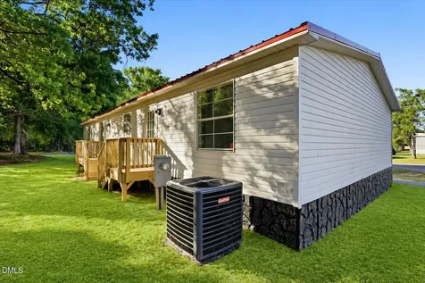 211 Duck Ridge Drive Pikeville NC 27863