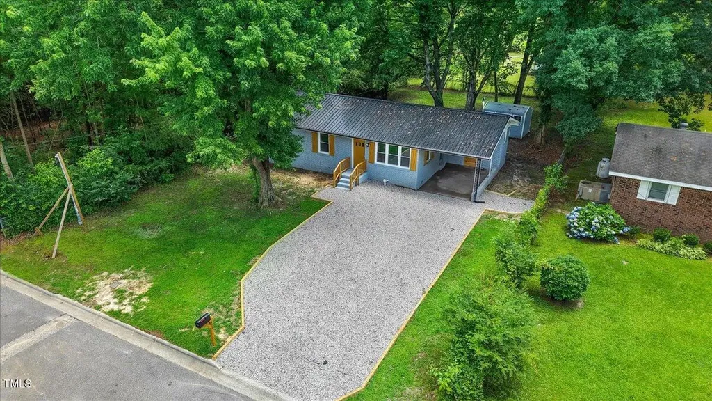 412 E 18th Street Scotland Neck NC 27874