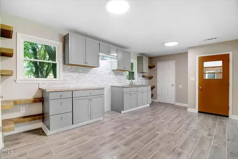 412 E 18th Street Scotland Neck NC 27874