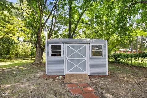 412 E 18th Street Scotland Neck NC 27874